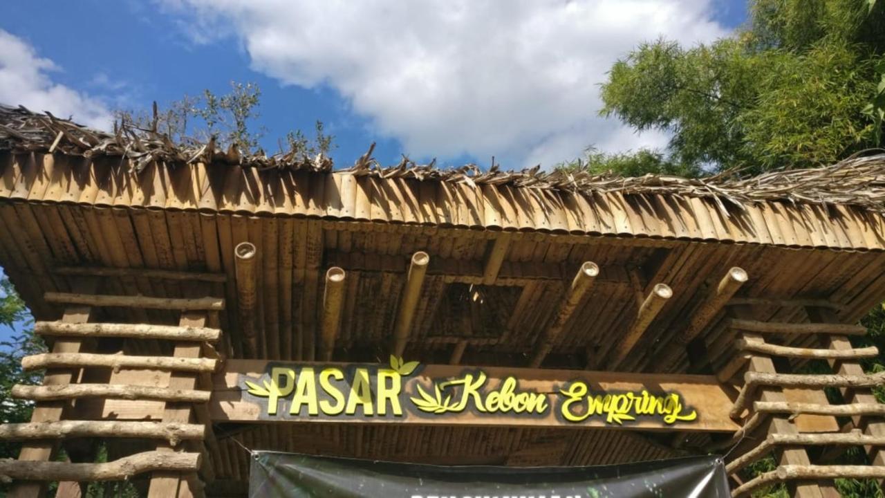 Kebon Pring Floating Resort & Market Bantul Ngoại thất bức ảnh